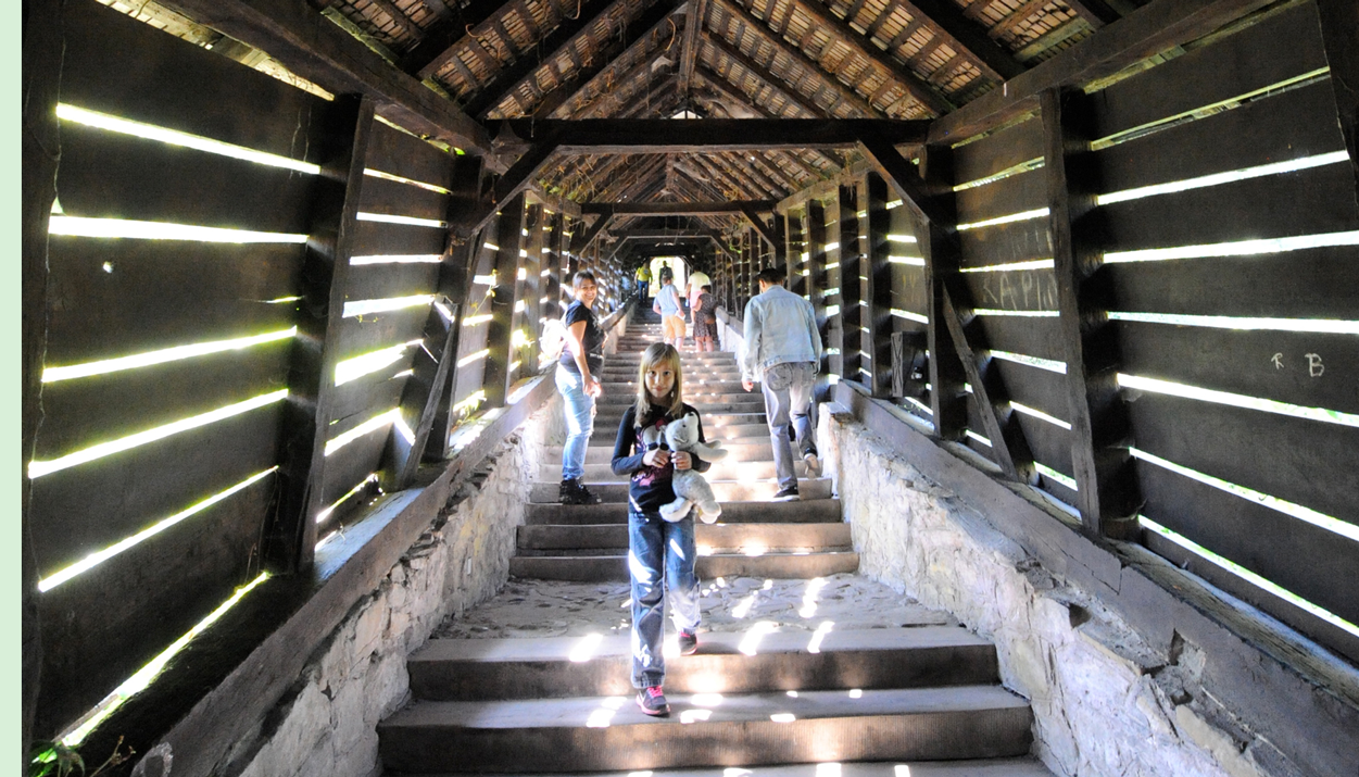“Schoolchildren’s” covered wooden staircase, 1656